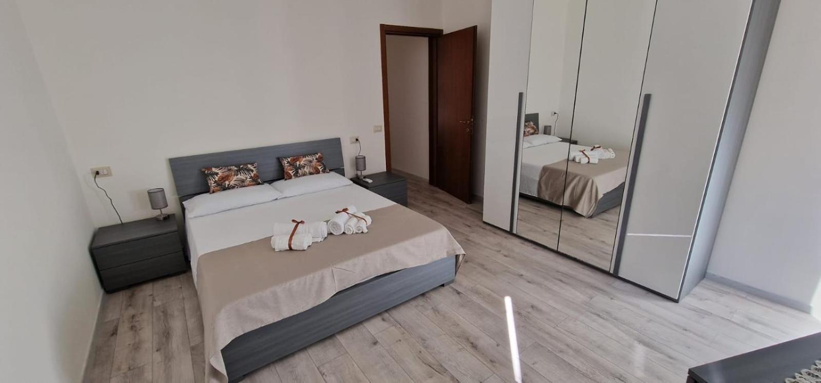 Dani'S House Apartment Cagliari Ngoại thất bức ảnh